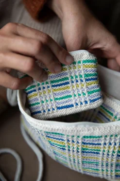 Laine Publishing 52 Weeks of Scrap Yarn* Neulontakirjat|Neulontakirjat