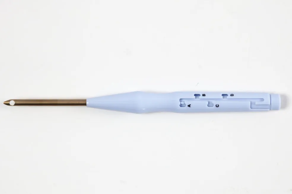 Kirjontaneula 19 cm Punch needle